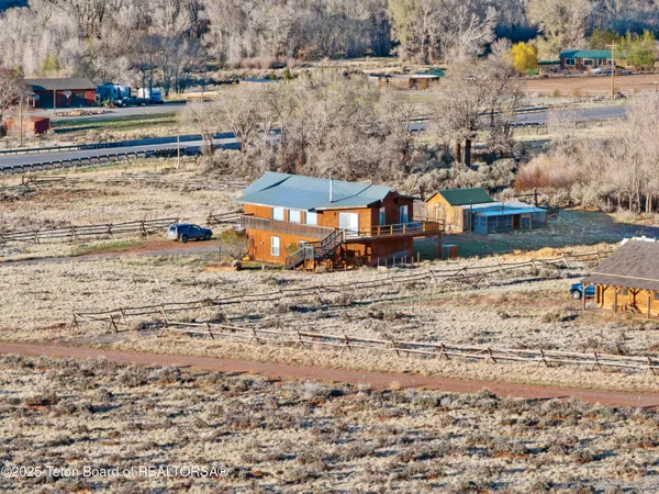 $500,000 | 8 Red Creek Lane, Dubois, WY 82513