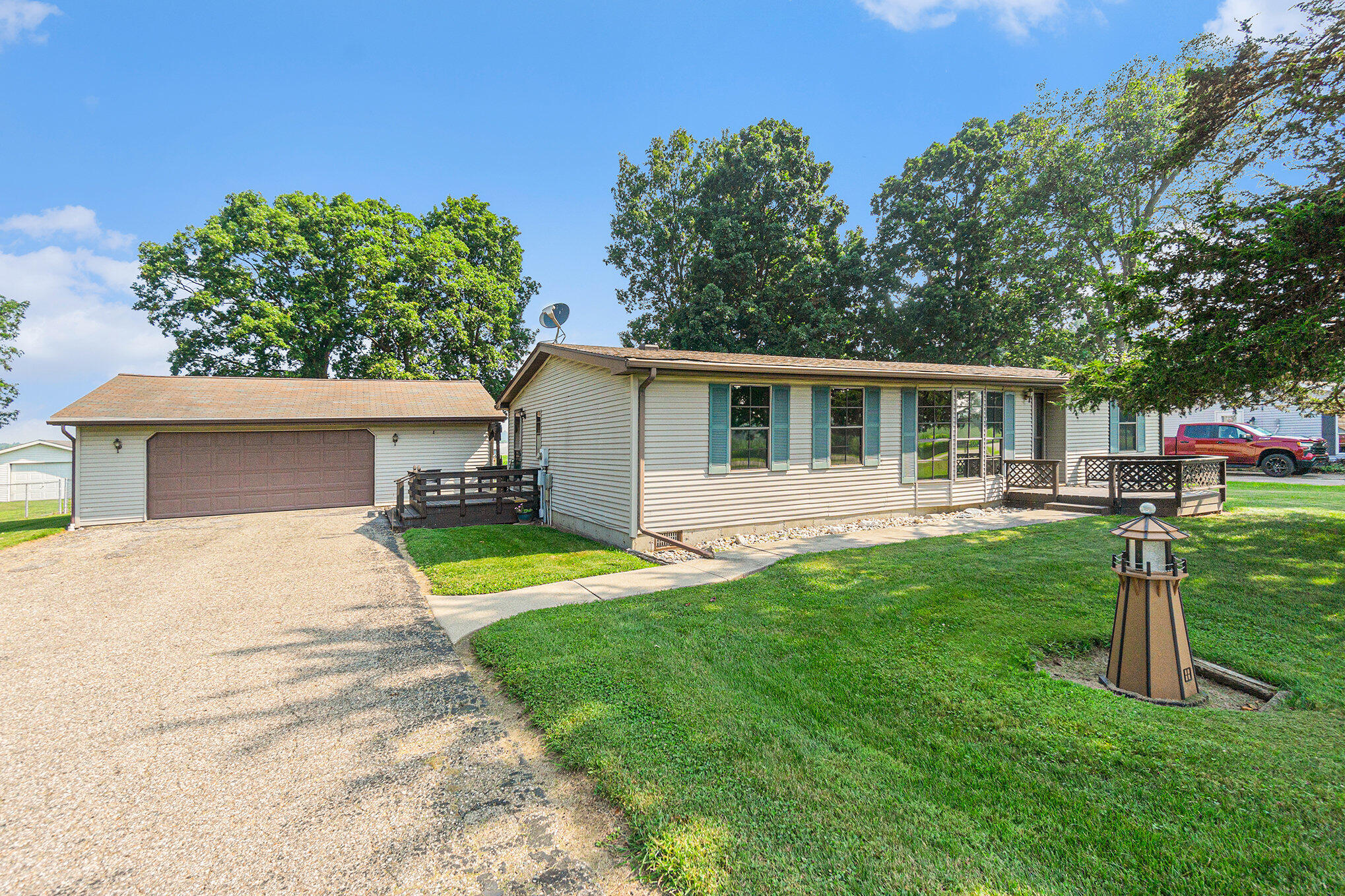 13596 Pleasant View Road Three Rivers, MI 49093 - Photo 1 of 19 Front Main 2