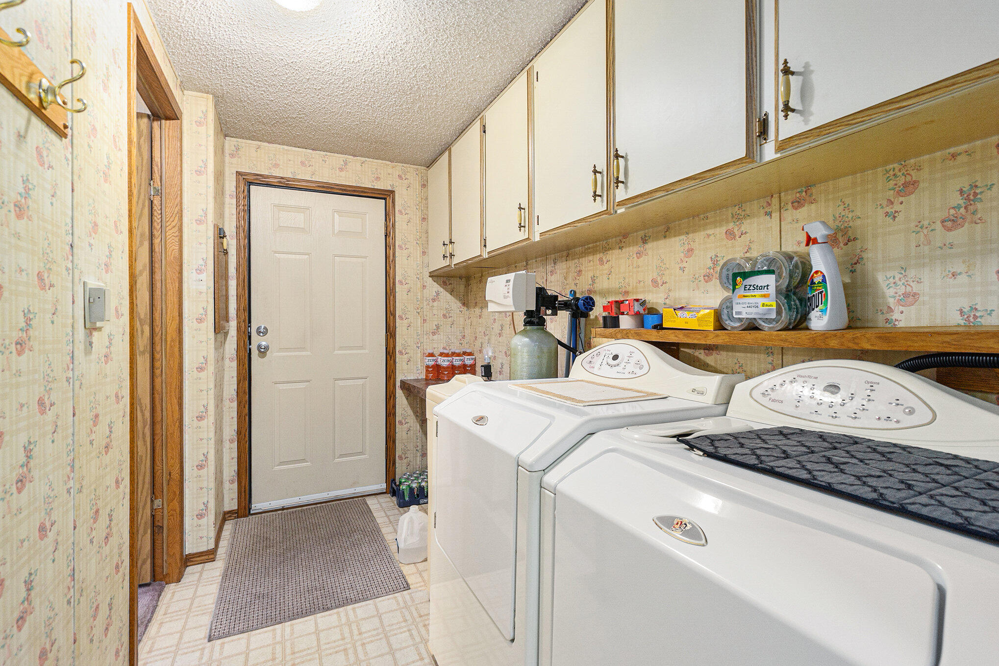 13596 Pleasant View Road Three Rivers, MI 49093 - Photo 13 of 19 Laundry