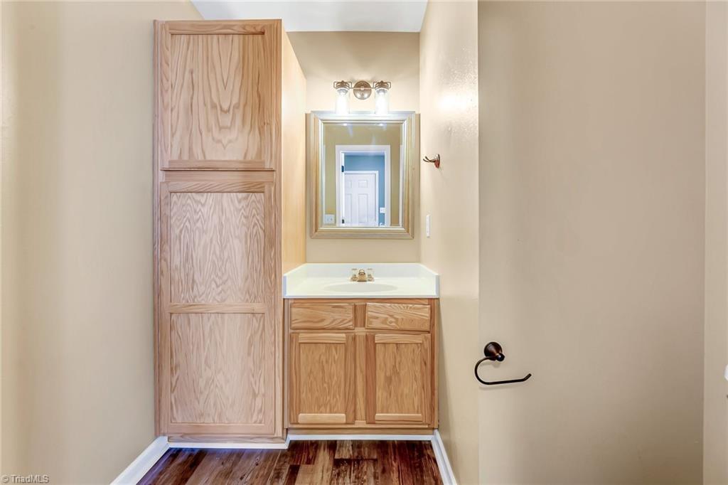 2133 Burton Run Road High Point, NC 27262 - Photo 3 of 28 Main half bath