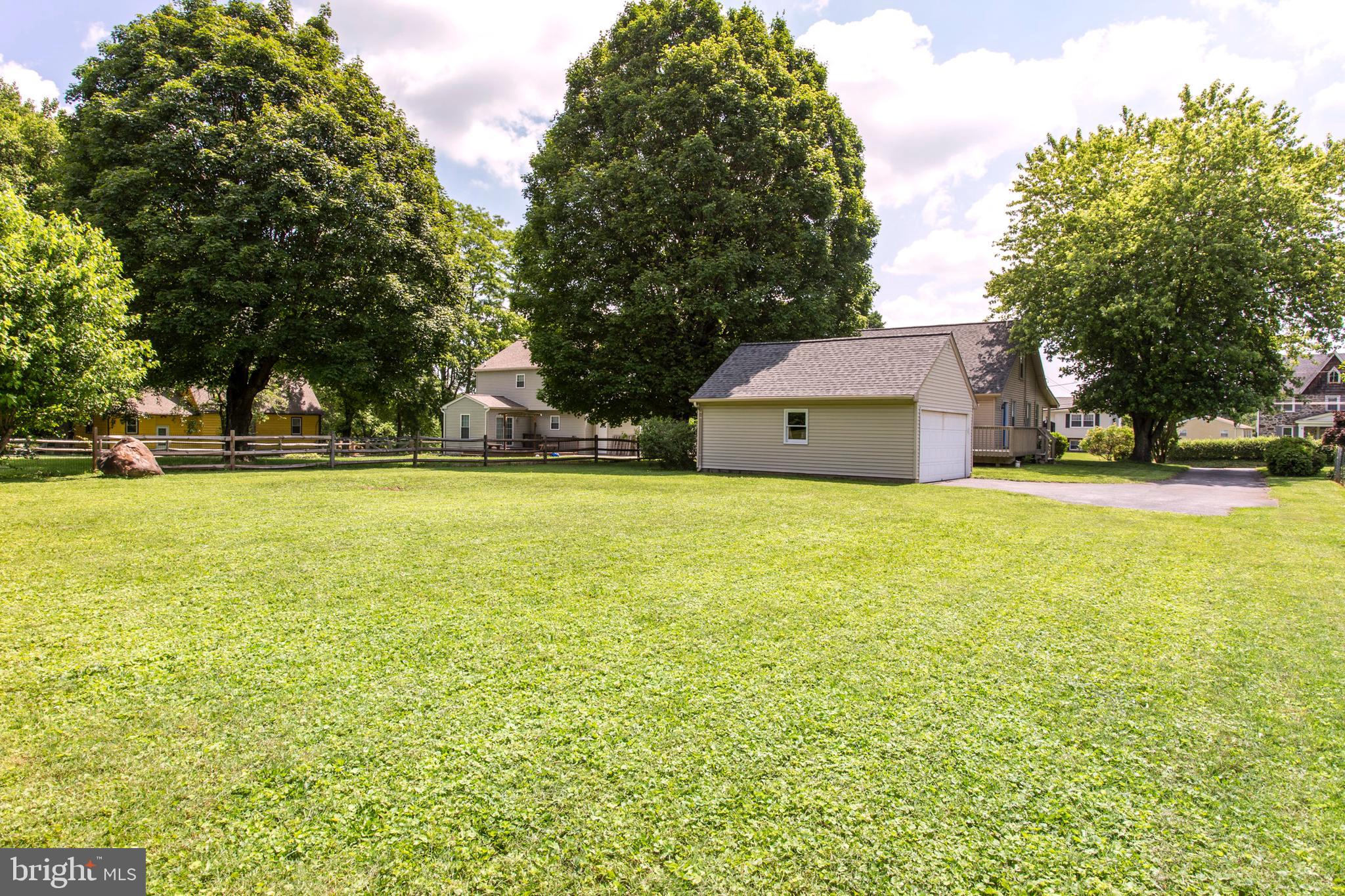 1720 Larkin Road Upper Chichester, PA 19061 - Photo 31 of 36 Gallery Image 31