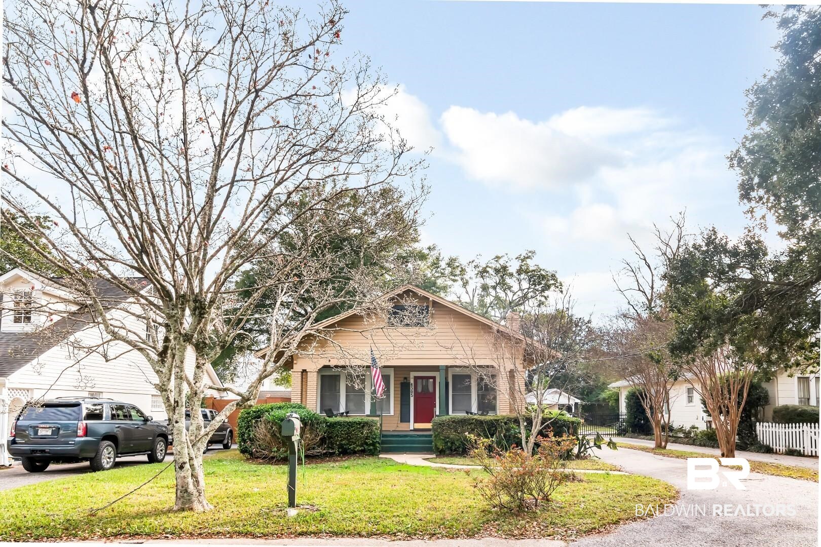 4305 Stein Street Mobile, AL 36608 - Photo 3 of 22 Bungalow with a porch and a front lawn