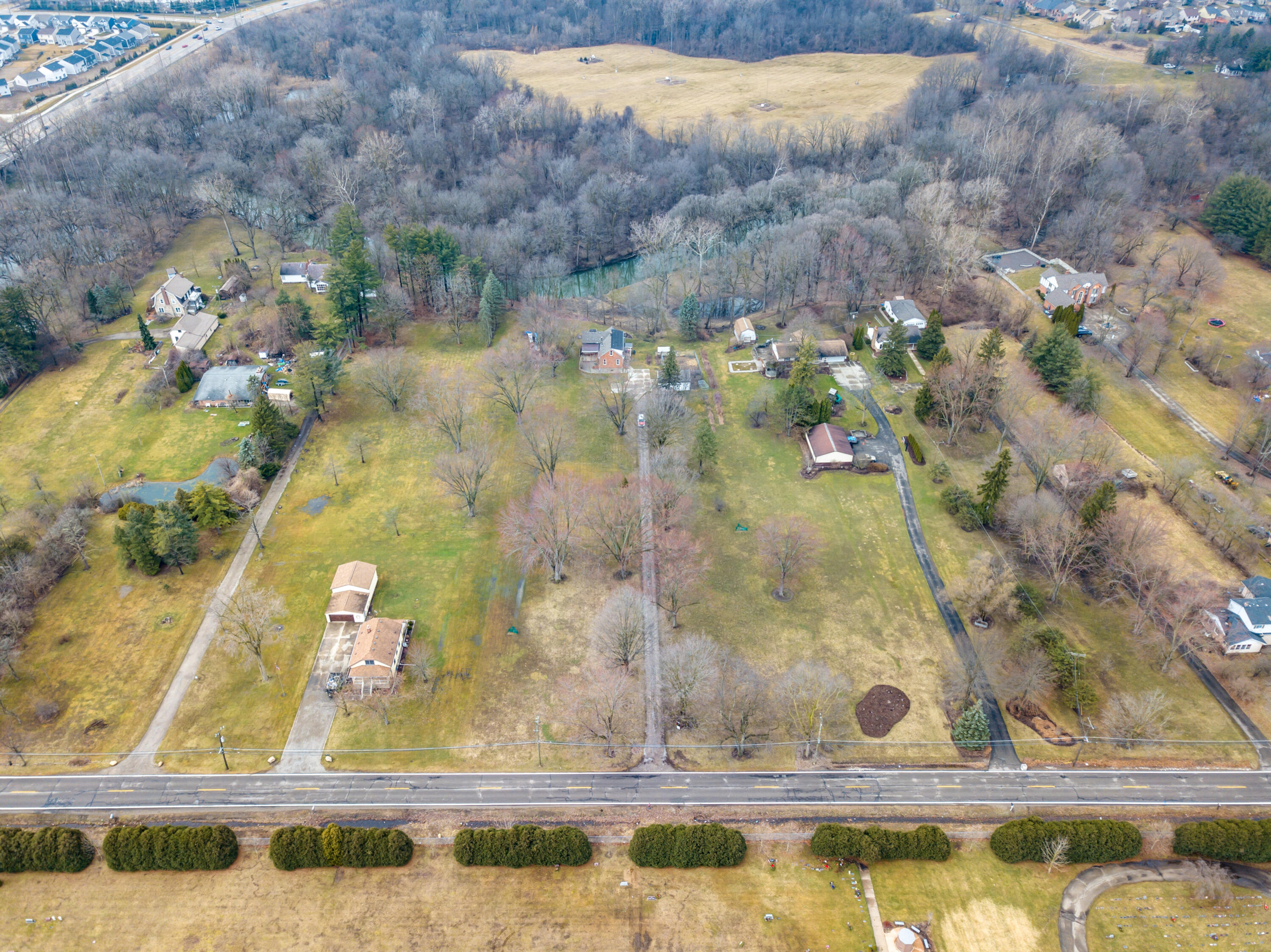41411 Little Road Clinton Township, MI 48036 - Photo 5 of 38 5