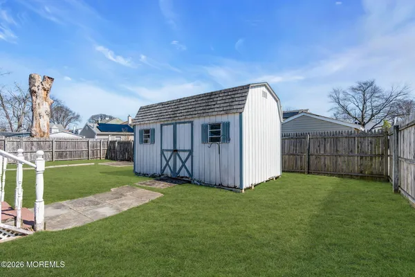 $415,000 | 76 Compton Avenue, Keansburg, NJ 07734