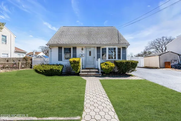 $415,000 | 76 Compton Avenue, Keansburg, NJ 07734