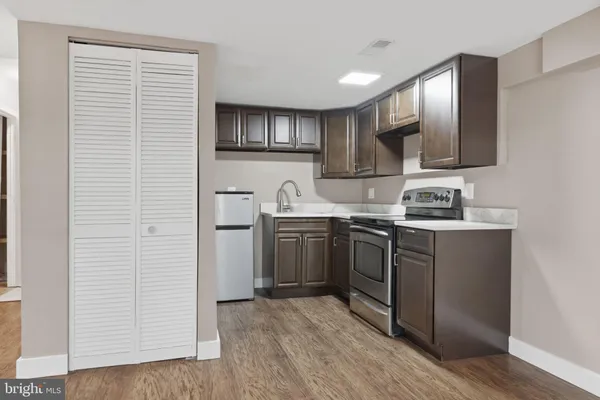 $480,000 | 614 Giles Place, Sterling, VA 20164