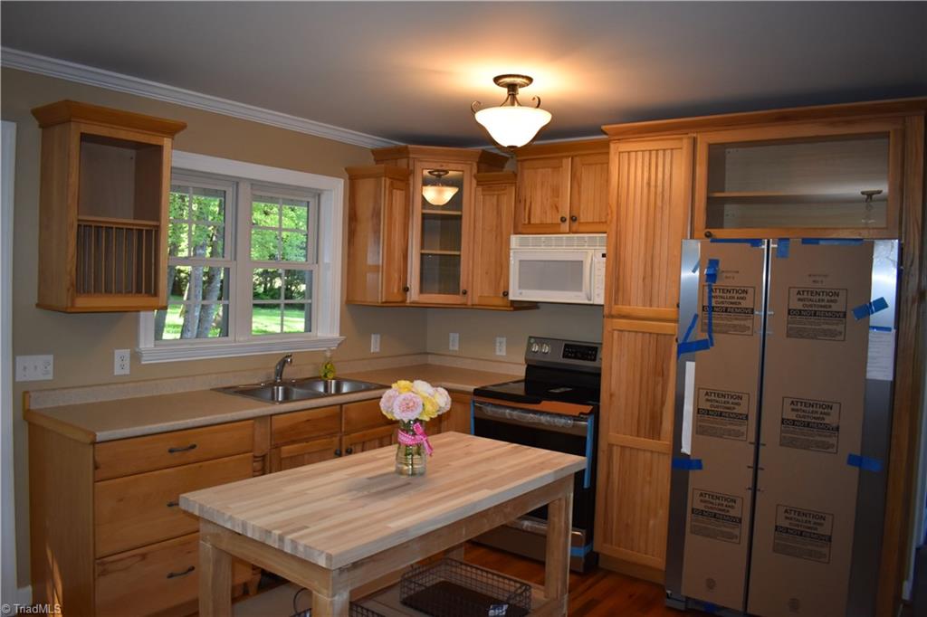 10942 Haystack Road Thurmond, NC 28683 - Photo 14 of 29 Gallery Image 14