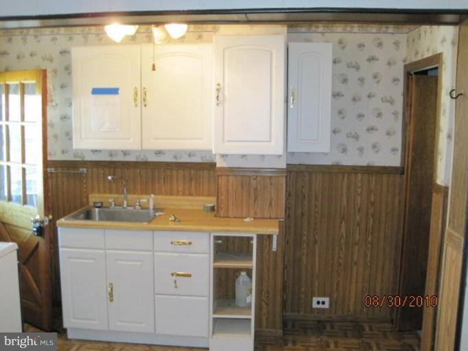 322 Arden Road West Brooklyn, MD 21225 - Photo 9 of 11 Kitchen