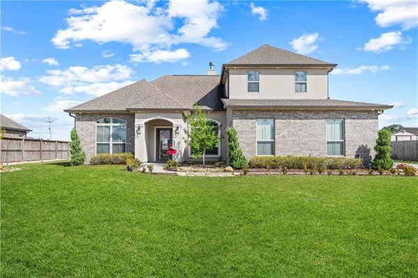 $439,999 | 9517 Sugar Maple Lane, Waggaman, LA 70094