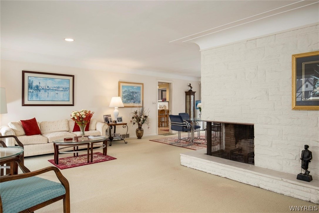 81 Middlesex Road Buffalo, NY 14216 - Photo 2 of 18