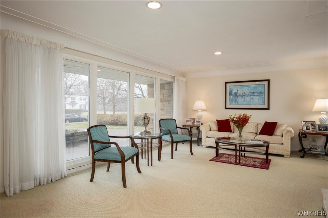 81 Middlesex Road Buffalo, NY 14216 - Photo 3 of 18