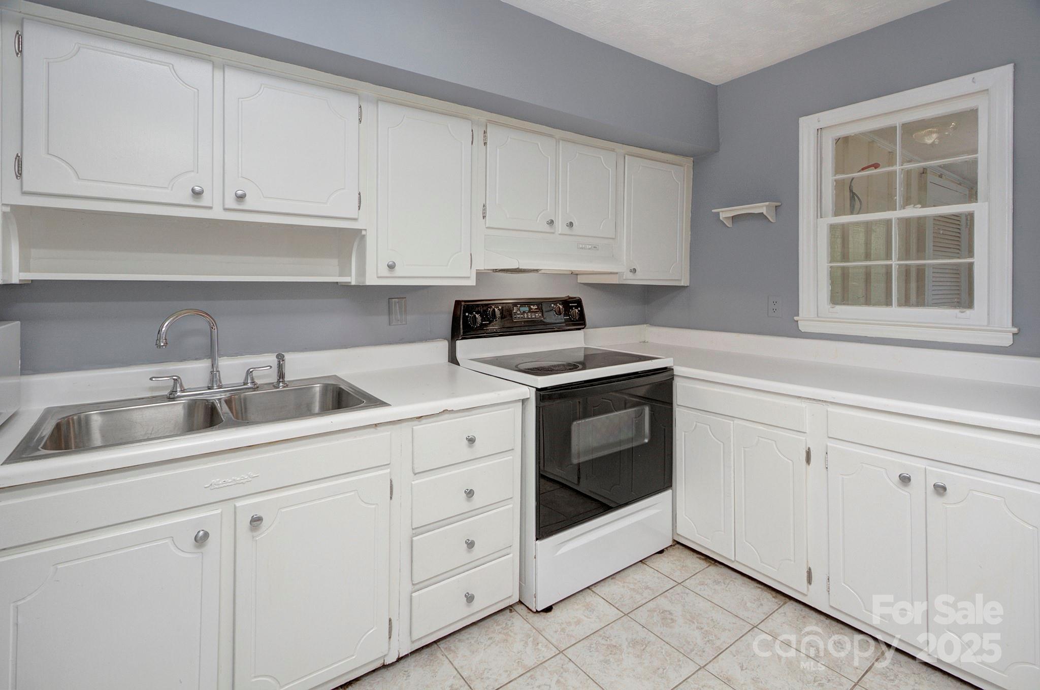 918 McAlway Road, Unit D Charlotte, NC 28211 - Photo 6 of 31