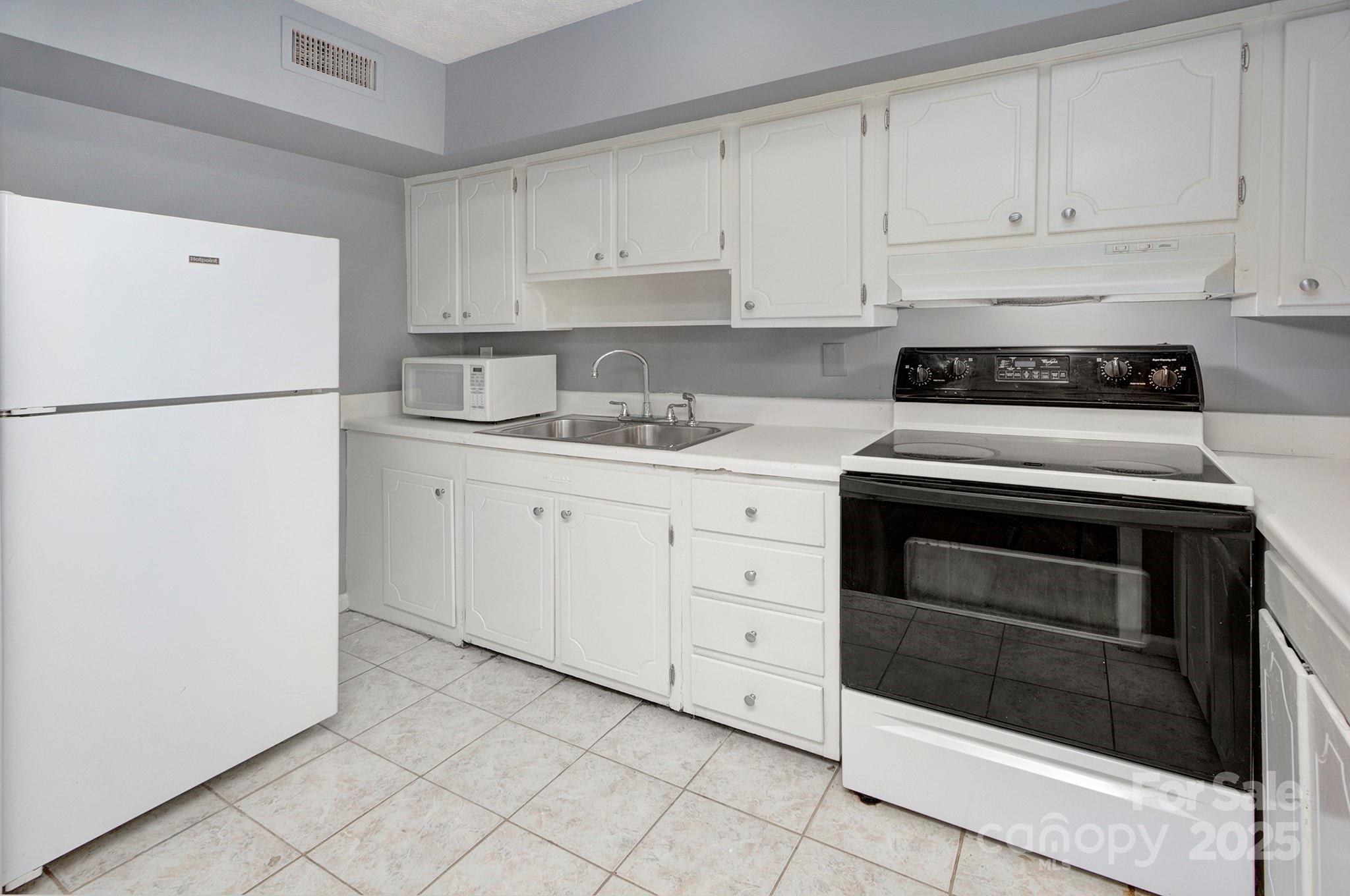 918 McAlway Road, Unit D Charlotte, NC 28211 - Photo 8 of 31