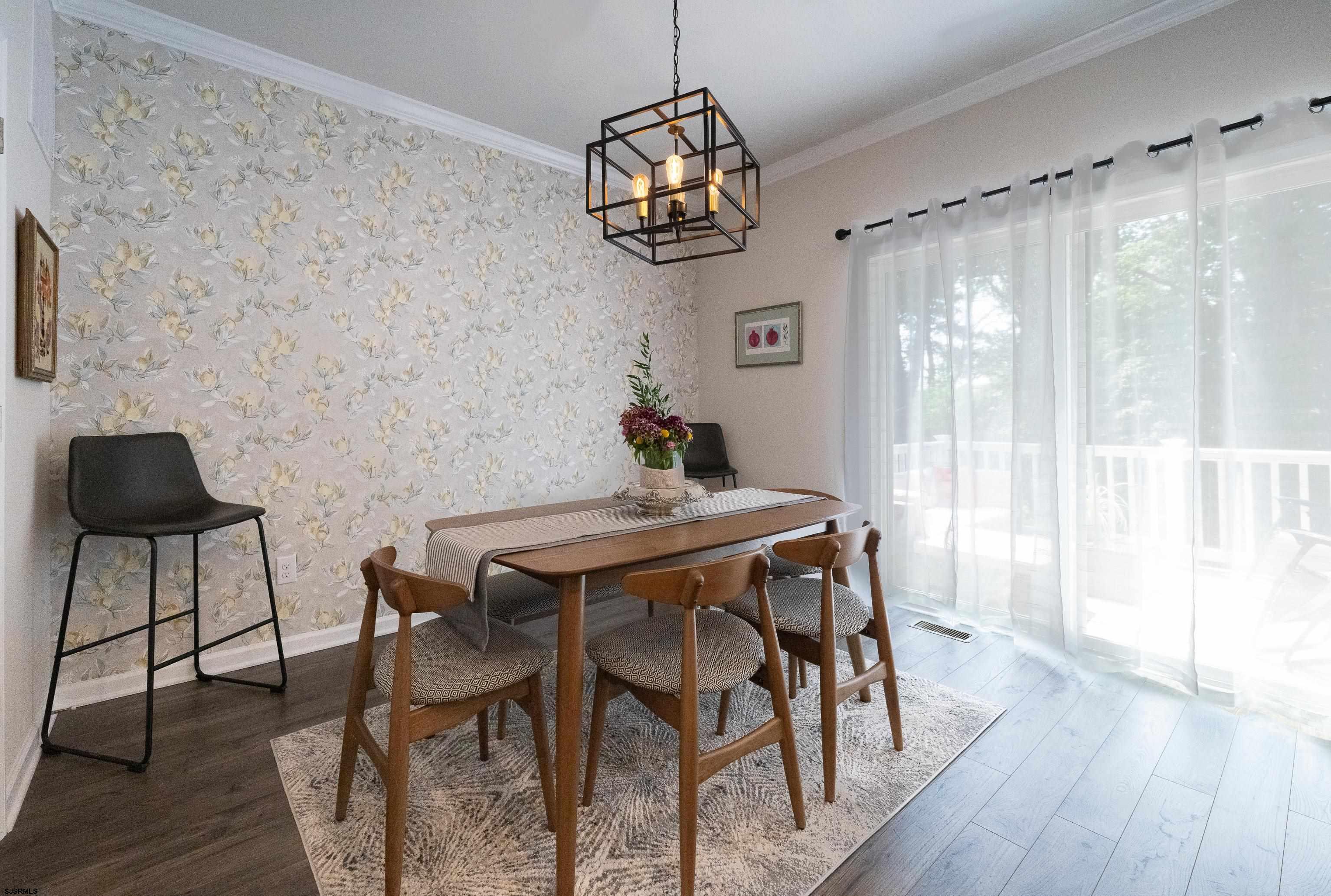 18 Lilac Circle Mount Laurel, NJ 08054 - Photo 20 of 52 a dining room with furniture and window