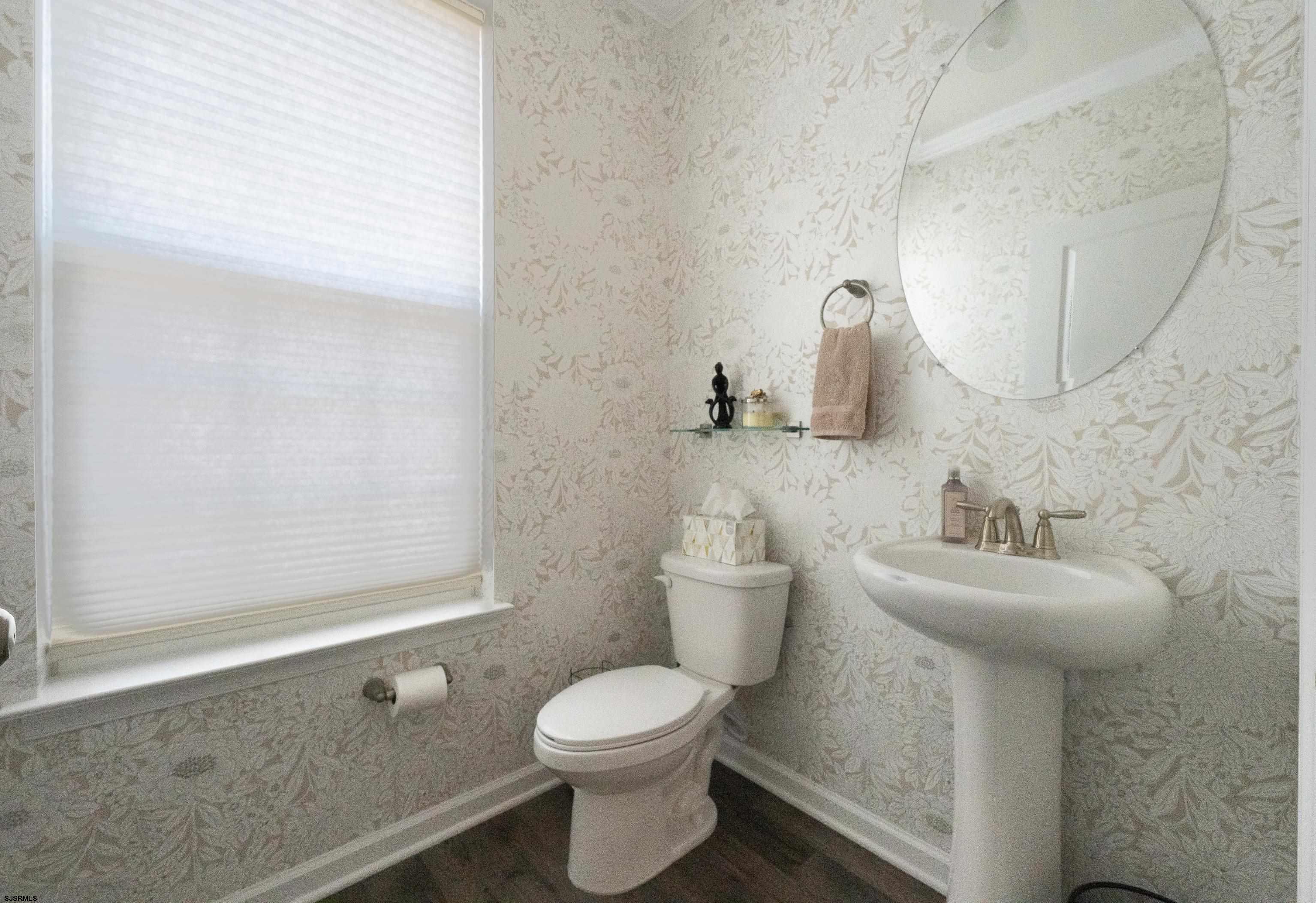 18 Lilac Circle Mount Laurel, NJ 08054 - Photo 27 of 52 a bathroom with a toilet sink and mirror