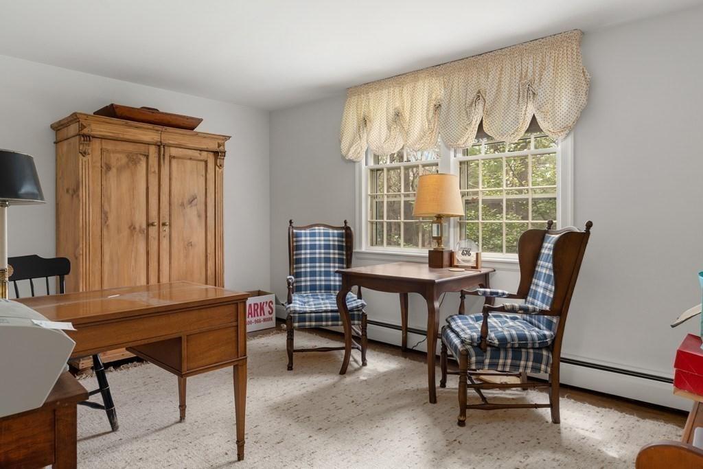195 Meadowbrook Road Weston, MA 02493 - Photo 13 of 30