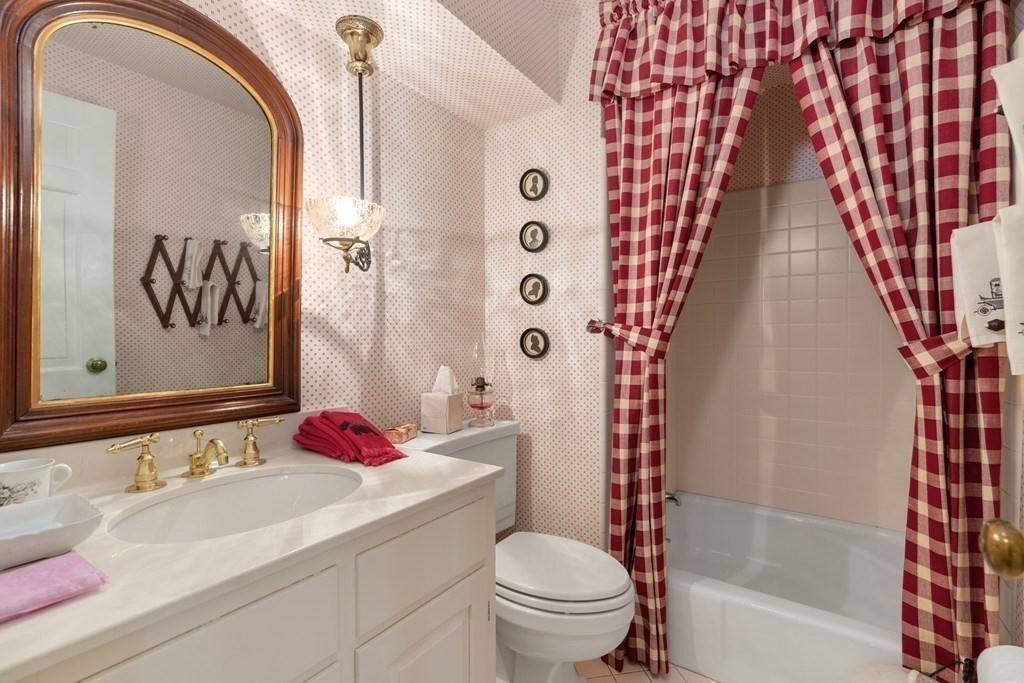 195 Meadowbrook Road Weston, MA 02493 - Photo 20 of 30