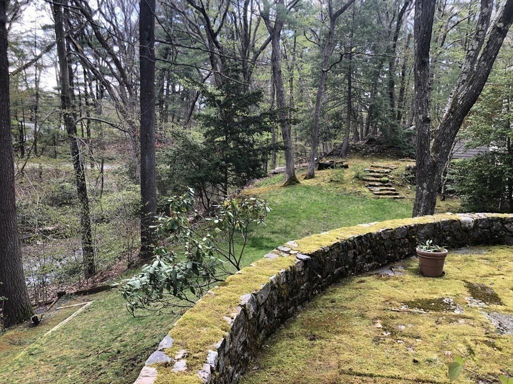 195 Meadowbrook Road Weston, MA 02493 - Photo 23 of 30