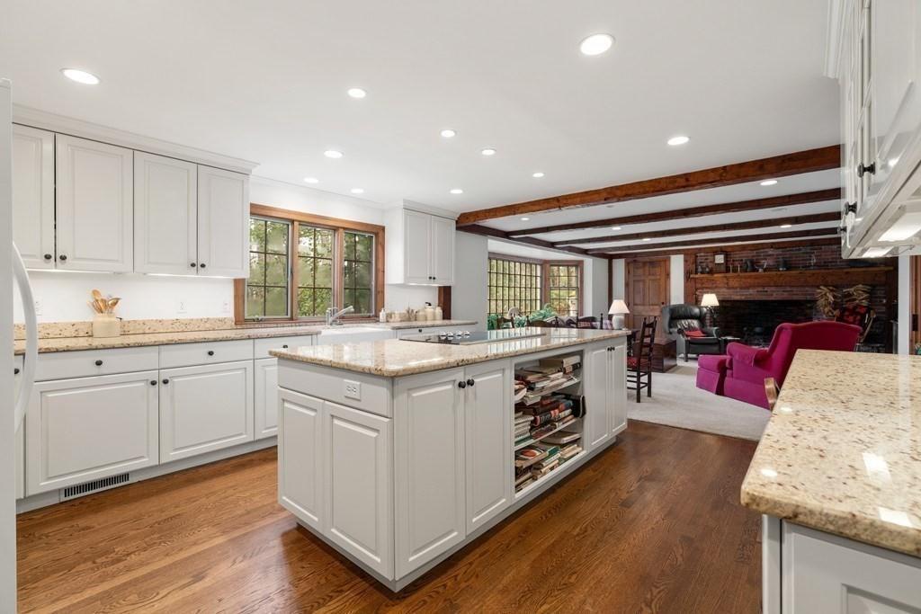 195 Meadowbrook Road Weston, MA 02493 - Photo 4 of 30