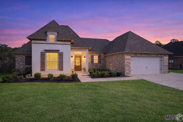 $349,000 | 29910 Marsh Drive, Livingston, LA 70754