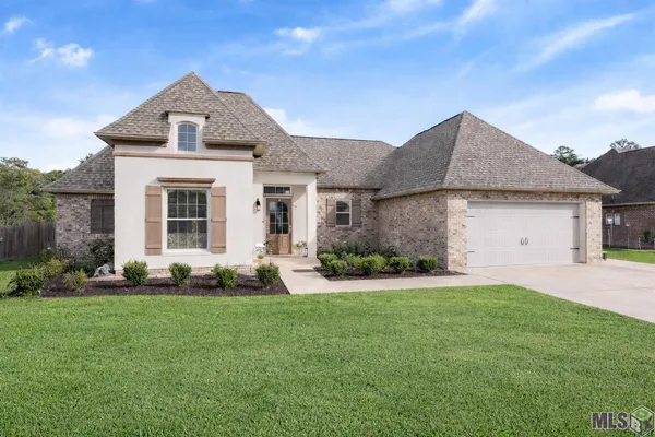 $349,000 | 29910 Marsh Drive, Livingston, LA 70754