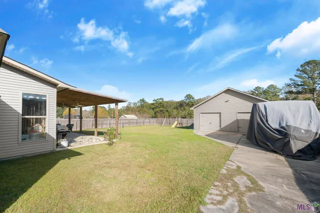 $365,000 | 29910 Marsh Drive, Livingston, LA 70754