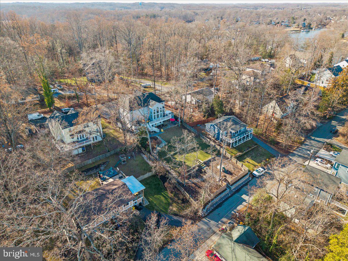 3325 Glebe Drive Edgewater, MD 21037 - Photo 78 of 84 an aerial view of residential house with outdoor space