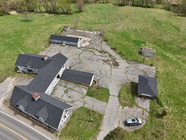 a view of an outdoor space and a yard