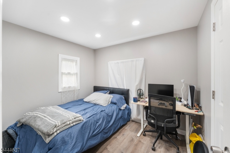 325 Roycefield Road Hillsborough, NJ 08844 - Photo 14 of 41