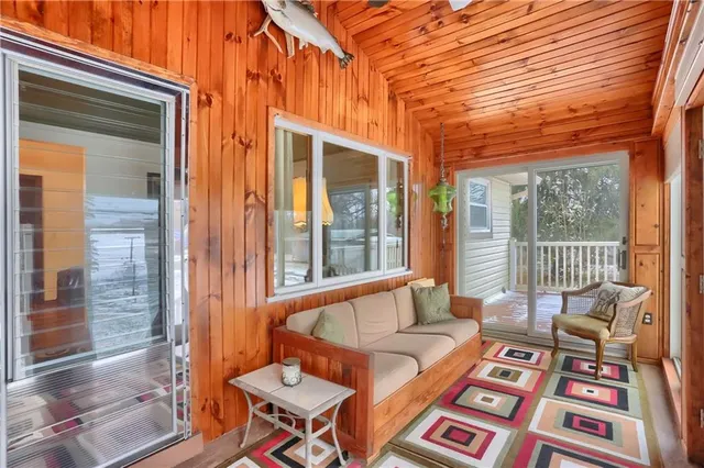 $375,000 | 955 Woodside Avenue, Ellwood City, PA 16117