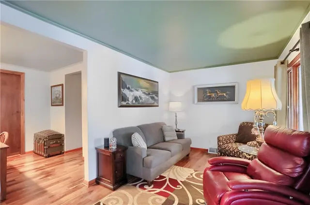 $375,000 | 955 Woodside Avenue, Ellwood City, PA 16117