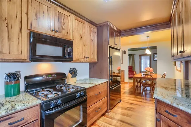 $375,000 | 955 Woodside Avenue, Ellwood City, PA 16117