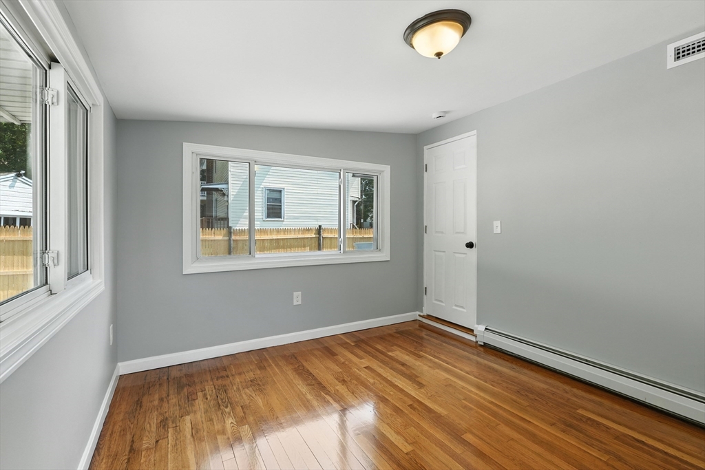33 Park Road Lynn, MA 01904 - Photo 14 of 37 Gallery Image 14