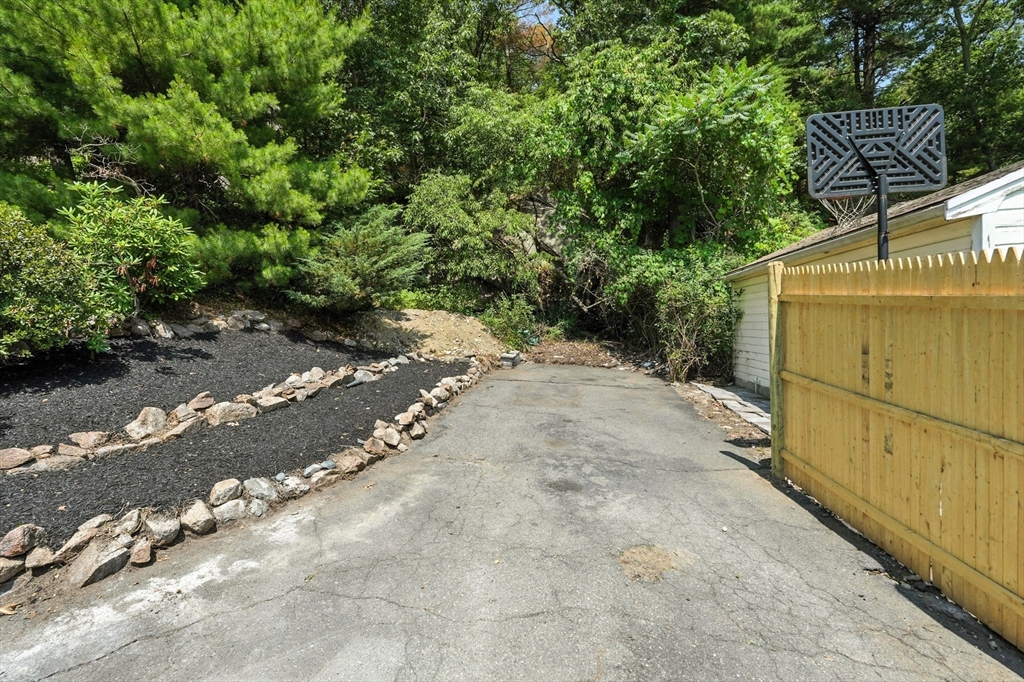 33 Park Road Lynn, MA 01904 - Photo 31 of 37 Gallery Image 31