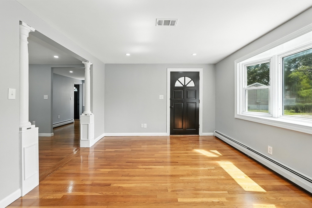 33 Park Road Lynn, MA 01904 - Photo 8 of 37 Gallery Image 8