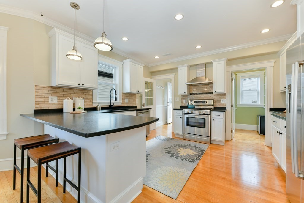 26 Ossipee Road, Unit 2 Somerville, MA 02144 - Photo 5 of 28 Gallery Image 5