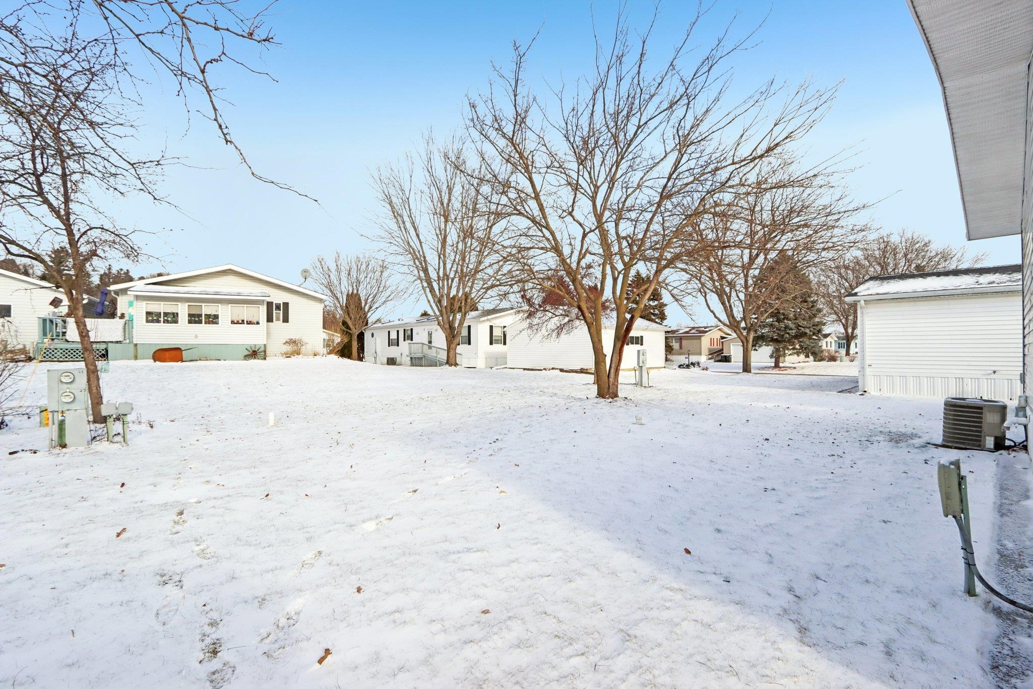 412 Oak Lodge Road Waterford, WI 53185 - Photo 38 of 42