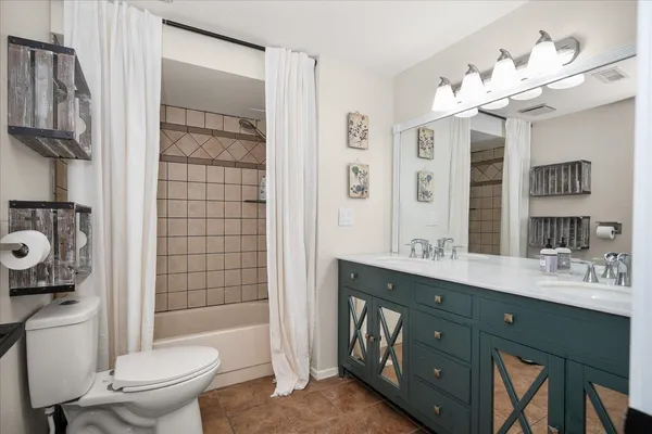 $849,000 | 513 East Silver Pines Court, Colbert, WA 99005