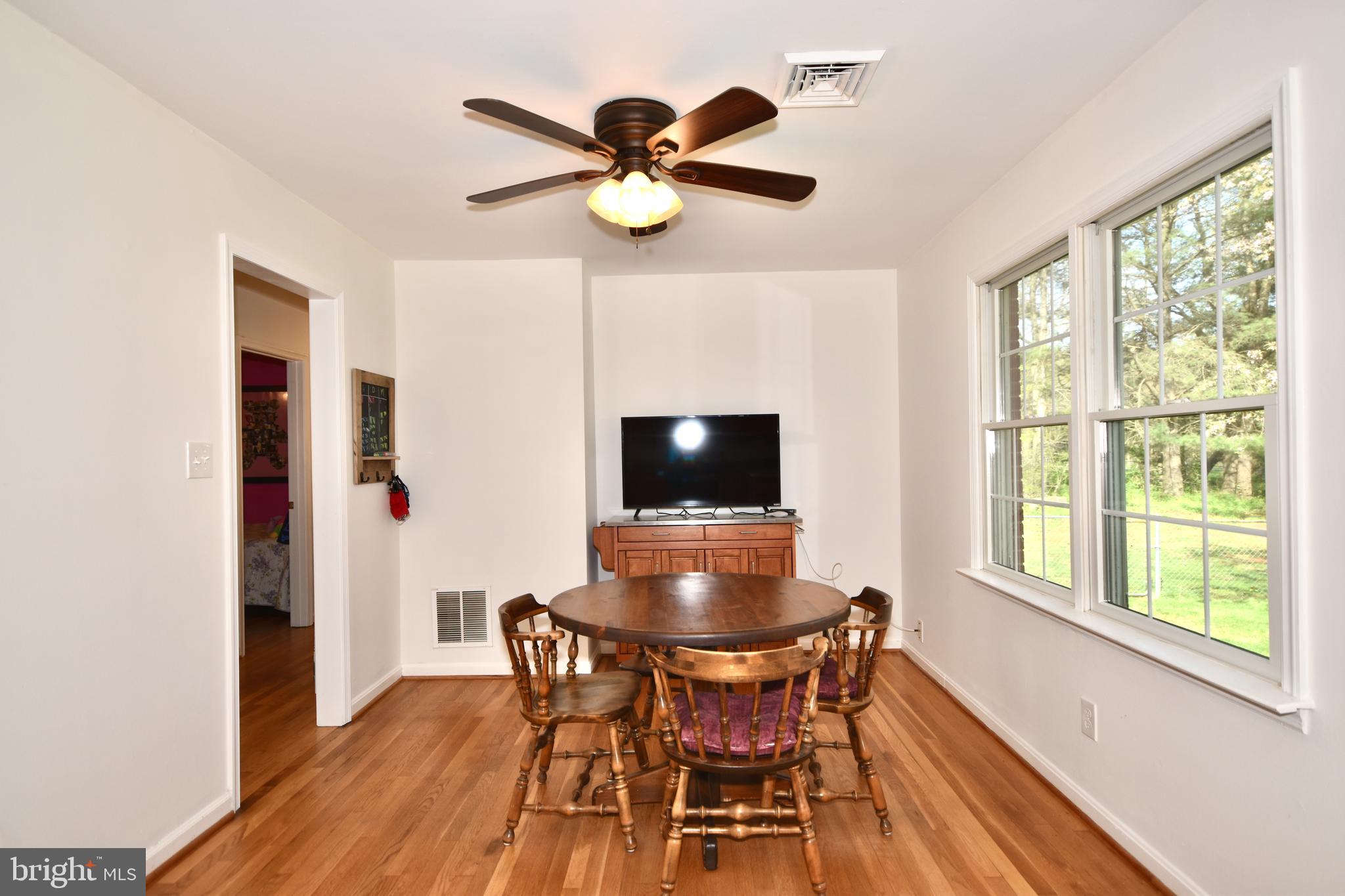 5297 Balls Mill Road Midland, VA 22728 - Photo 10 of 29 Gallery Image 10