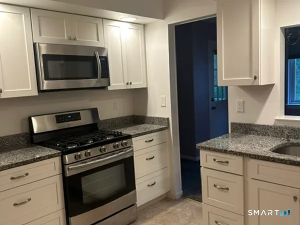 $292,609 | 302 Fairmount Drive, Unit A, Monroe, CT 06468