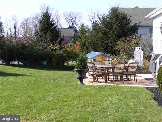 247 Cooper Road Hummelstown, PA 17036 - Photo 3 of 25 Gallery Image 3