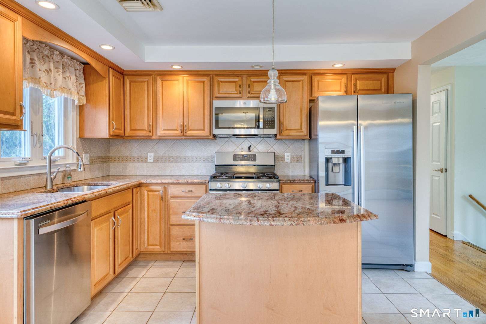 30 Wendy Lane New Britain, CT 06053 - Photo 13 of 40