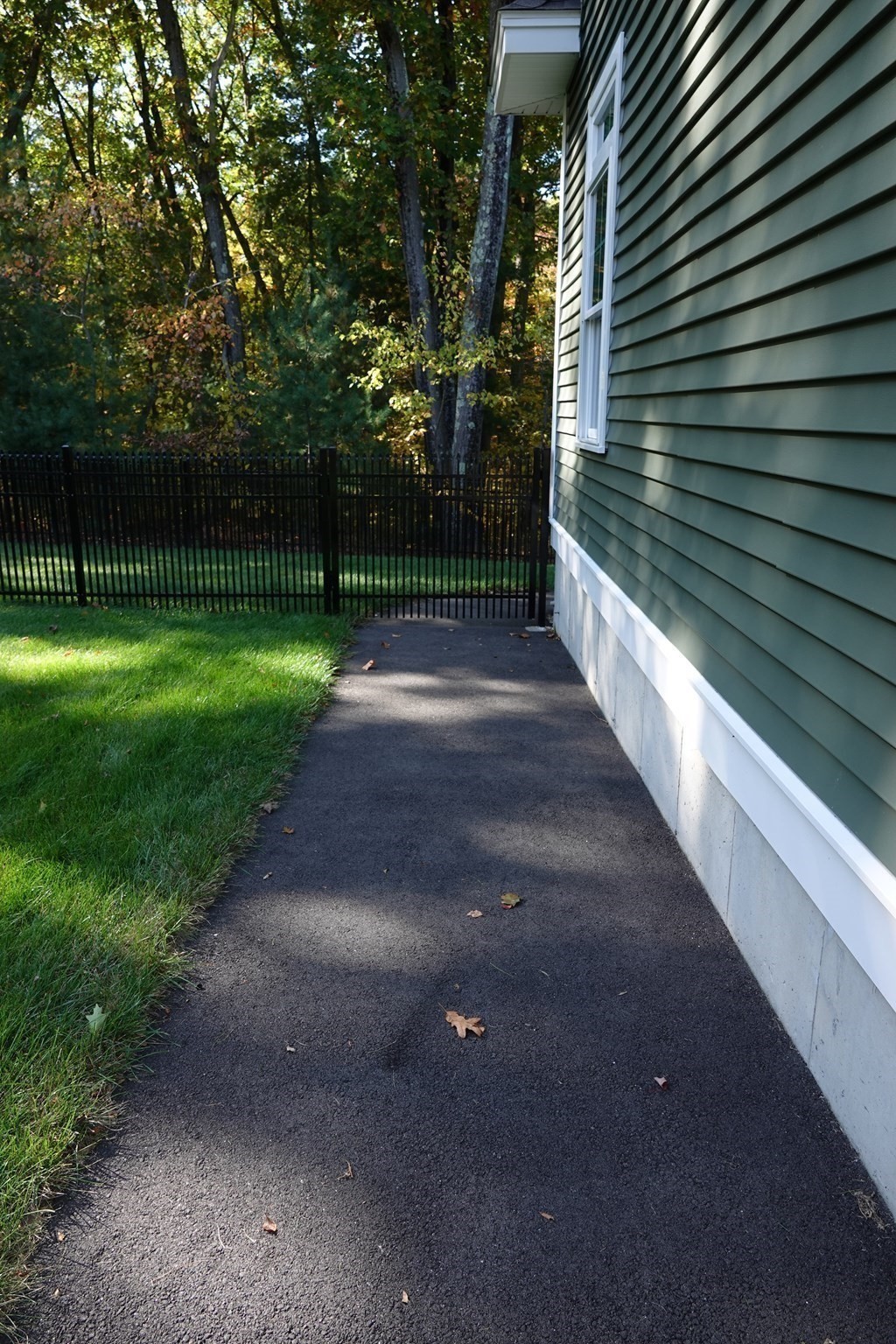 4 Mill Pond Road, Unit B Burlington, MA 01803 - Photo 31 of 32 Gallery Image 31