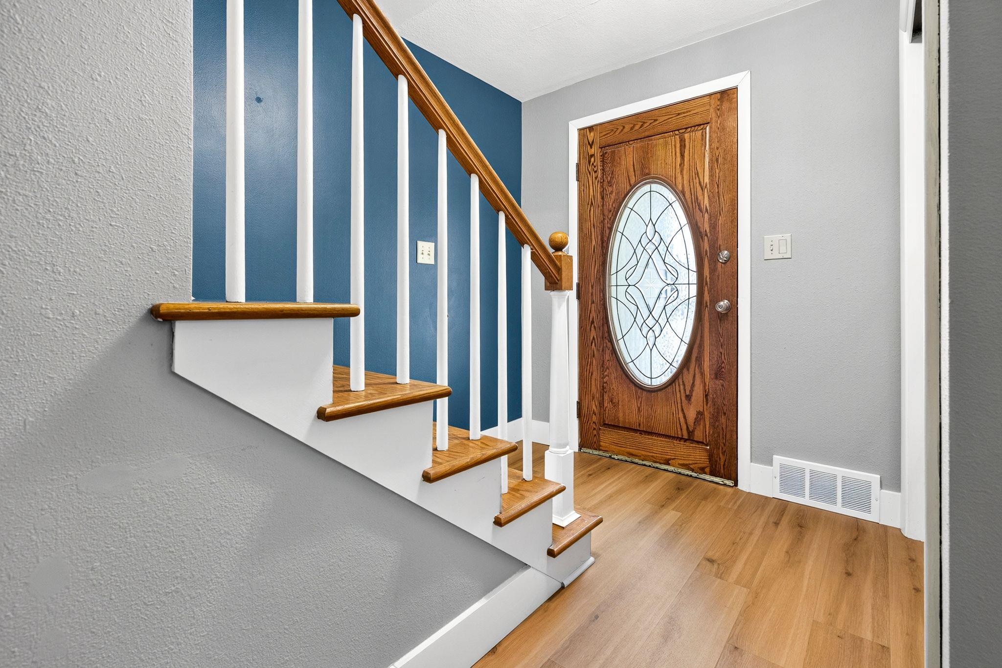 700 East Lindbergh Street Appleton, WI 54911 - Photo 4 of 57
