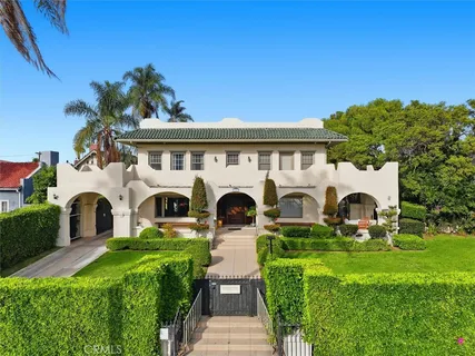 $2,300,000 | 3741 West 27th Street, Los Angeles, CA 90018