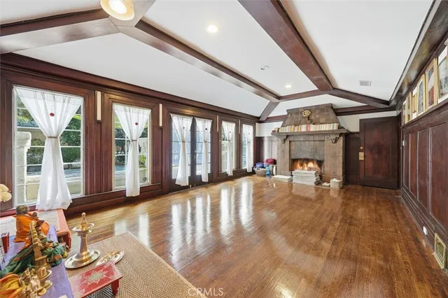 $2,300,000 | 3741 West 27th Street, Los Angeles, CA 90018