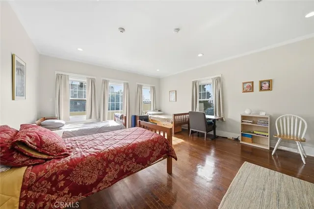 $2,300,000 | 3741 West 27th Street, Los Angeles, CA 90018