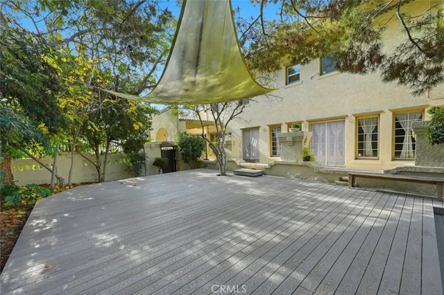 $2,300,000 | 3741 West 27th Street, Los Angeles, CA 90018