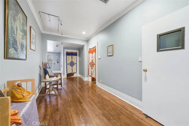 $2,300,000 | 3741 West 27th Street, Los Angeles, CA 90018