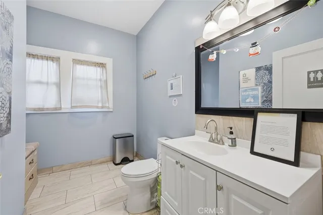 $2,300,000 | 3741 West 27th Street, Los Angeles, CA 90018